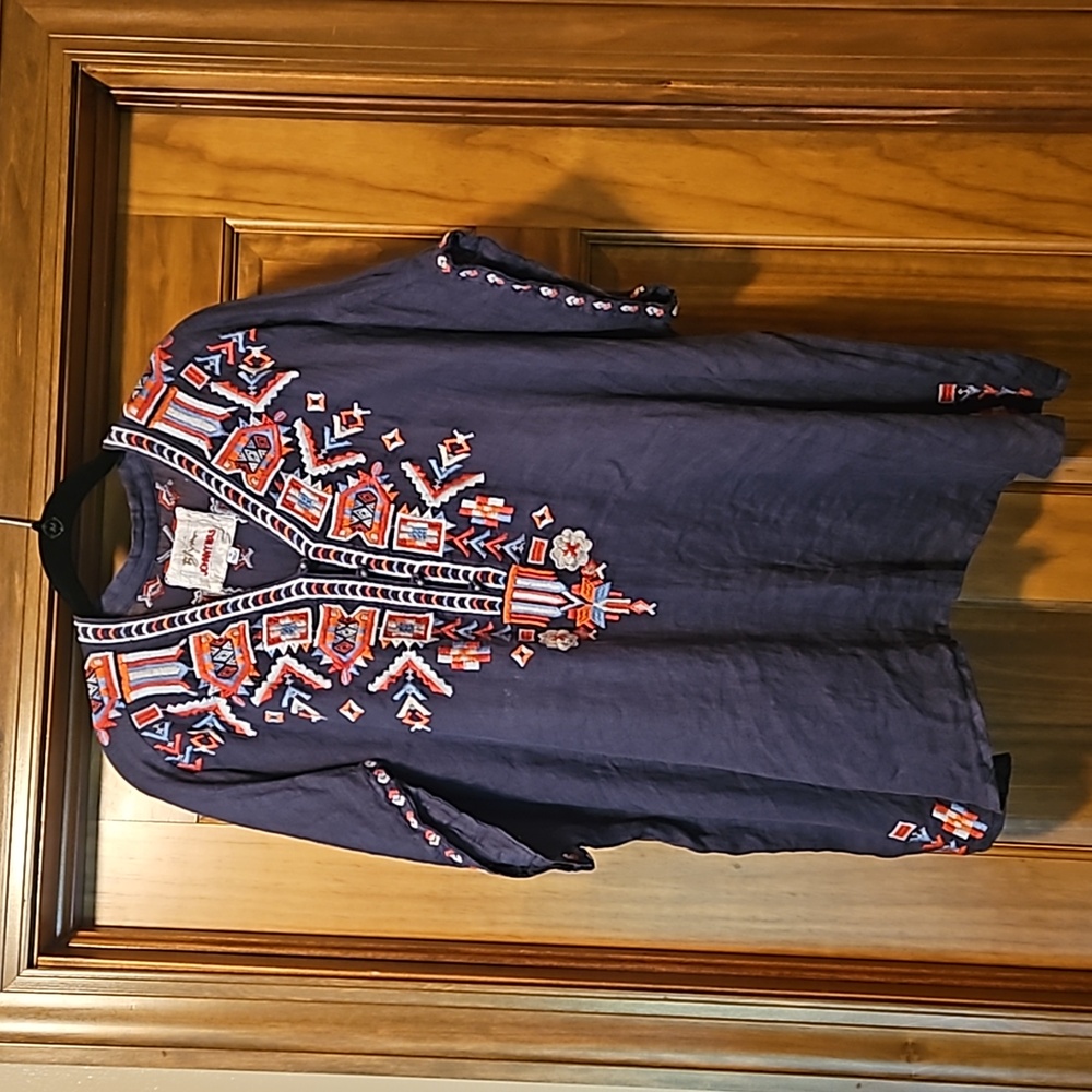 Biya Johnny Was Corinne Linen Aztec Blouse